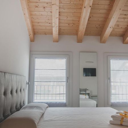 Terra Ferma Rooms&More Salzano Exterior photo
