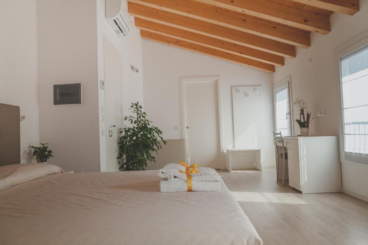 Terra Ferma Rooms&More Salzano Exterior photo