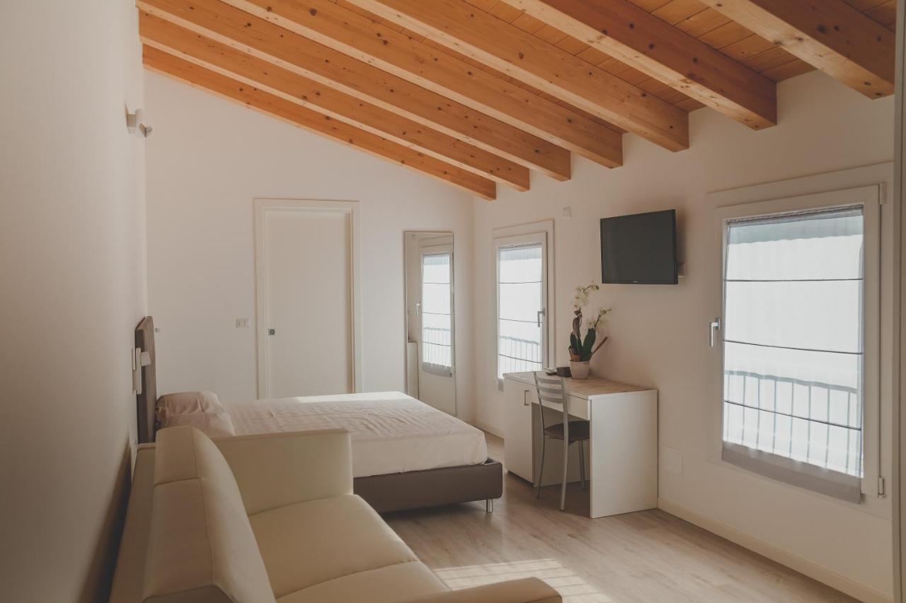 Terra Ferma Rooms&More Salzano Exterior photo