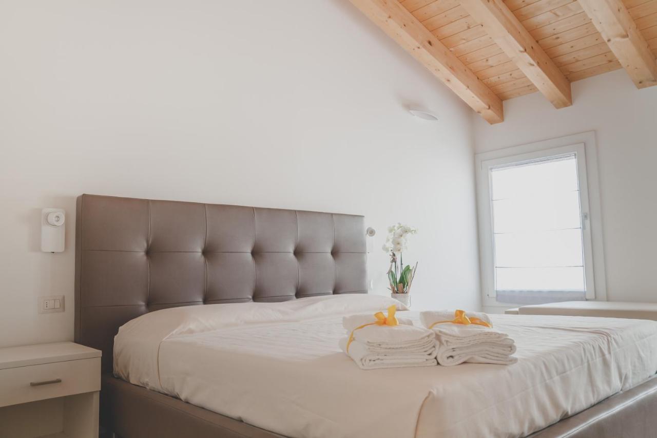 Terra Ferma Rooms&More Salzano Exterior photo